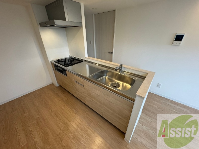 キッチン　３口システムキッチンなので、すぐお料理に使えます！