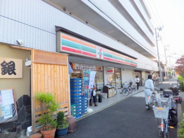コンビニ　セブンイレブン府中小柳町2丁目店（コンビニ）まで682m