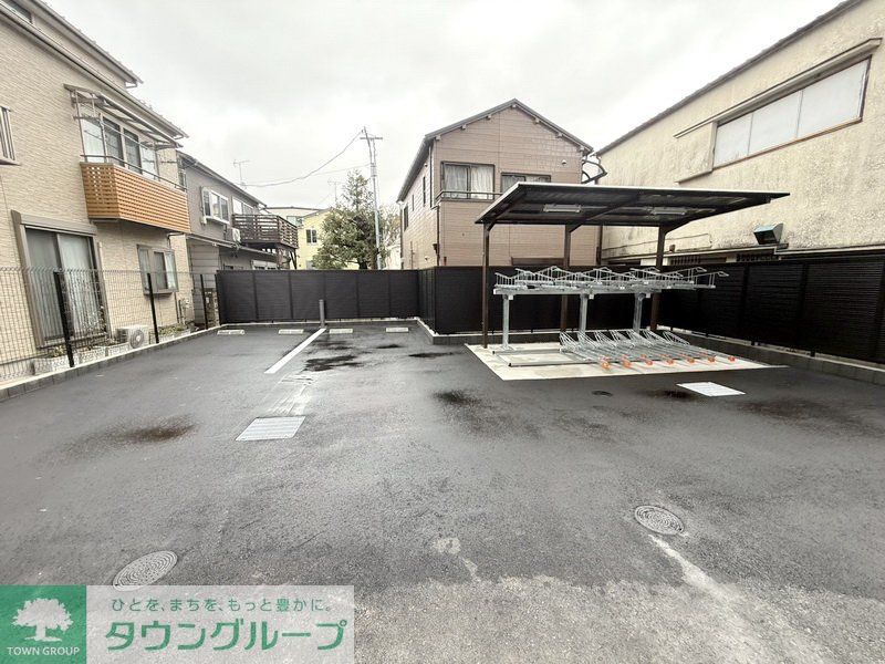 駐車場　駐車場