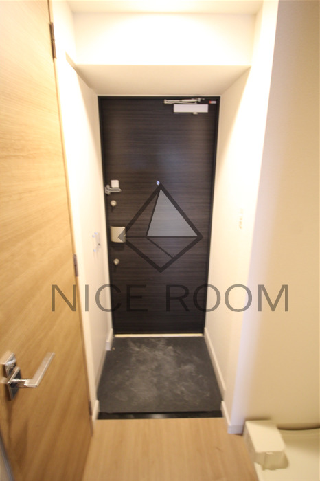 玄関　ファステート大阪城東グリッジ　玄関