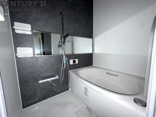 バス・シャワールーム　浴室乾燥・追い炊き機能付きのバスルーム♪