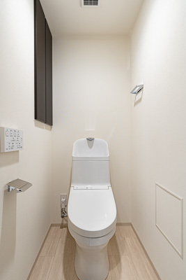 トイレ　嬉しい温水洗浄便座♪