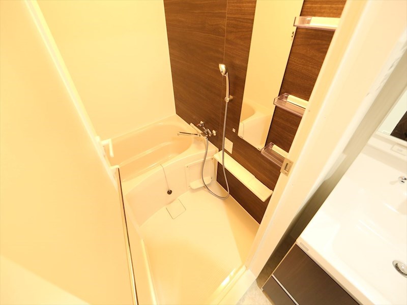 バス・シャワールーム　バスルーム　浴室暖房乾燥機付き