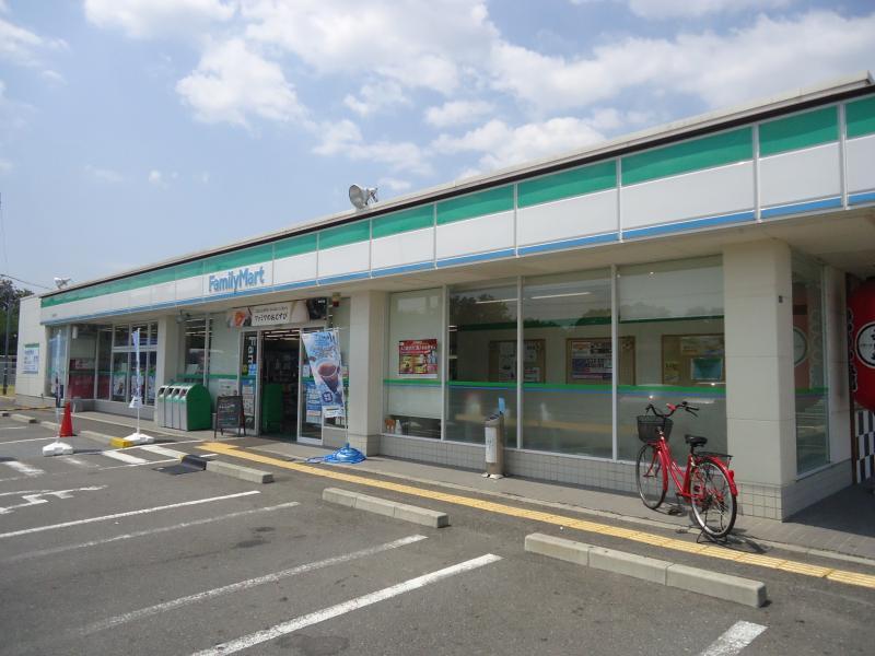 コンビニ　ファミリーマート 茨木鮎川五丁目店（コンビニ）まで210m