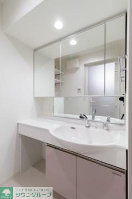 洗面設備　お部屋探しは株式会社　タウンハウジング　までお気軽にお問合…