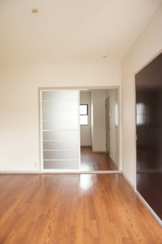 居室・リビング　図面と現状に相違がある場合には現状を優先