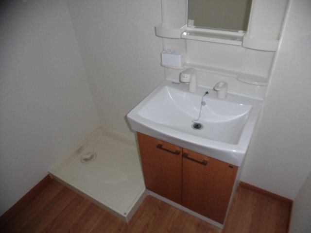 洗面設備　同型タイプ