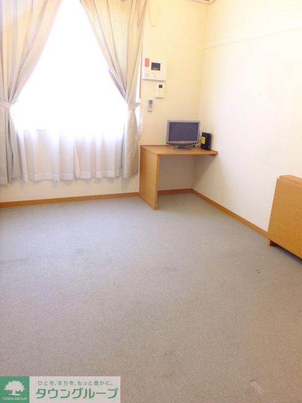 居室・リビング　2Ｆじゅうたん