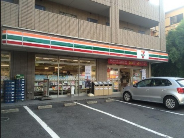コンビニ　セブンイレブン中野上高田1丁目店（コンビニ）まで315m