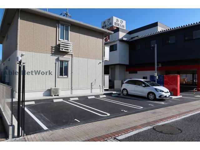 駐車場　駐車場