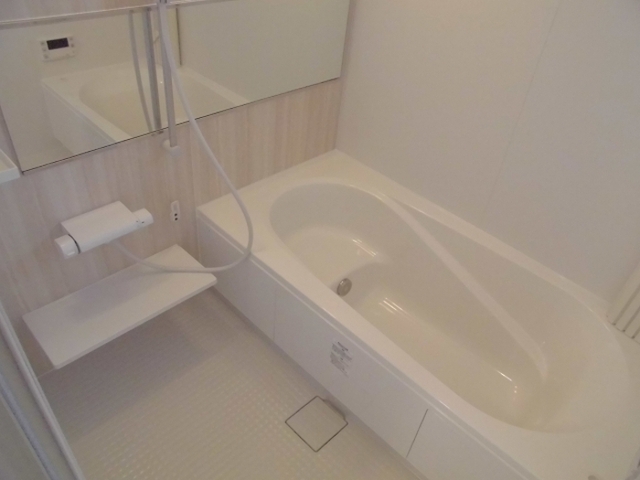 バス・シャワールーム　浴室