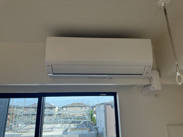 その他設備　エアコン２基付