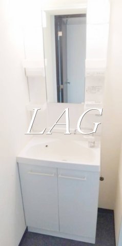 洗面設備　洗面台です。