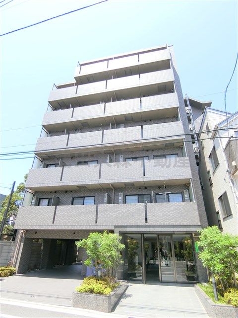 建物外観　2012年3月築　RC鉄筋コンクリート造地上7階建て1K 2