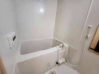 バス・シャワールーム　実際のお部屋と異なる場合がございます。