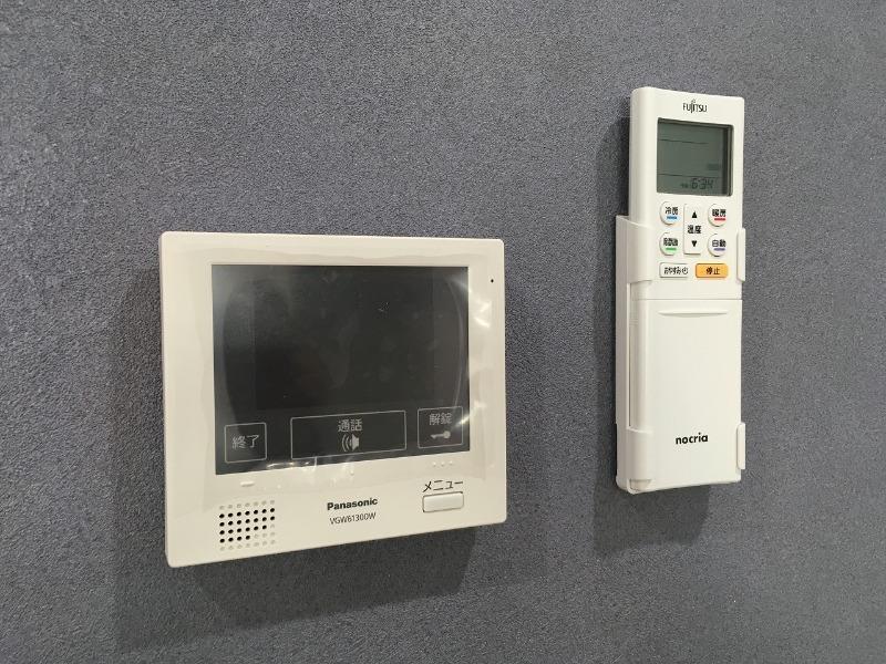 セキュリティ　モニタ付きインターホン
