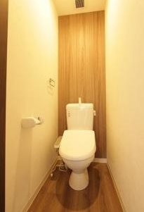 トイレ　別号室