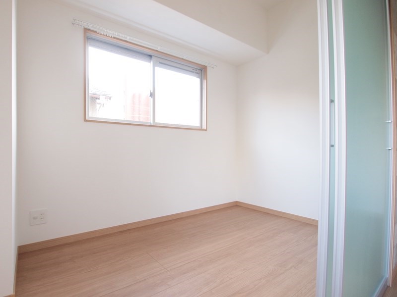 その他部屋・スペース　開口部の明るいお部屋です♪