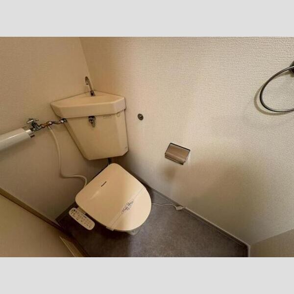 トイレ　ウォシュレット付きトイレ