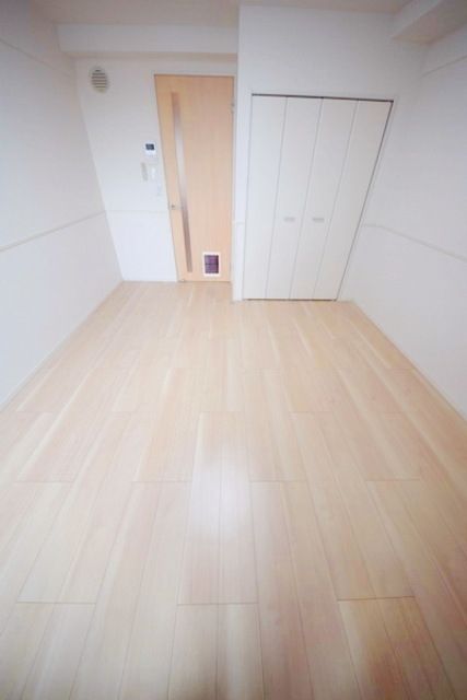 その他部屋・スペース　★お洒落なフローリングのお部屋です★
