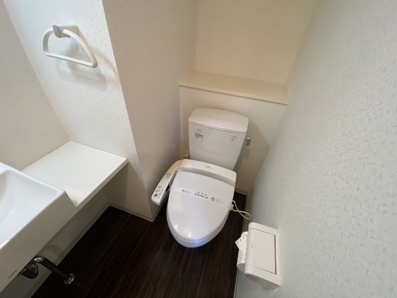 トイレ　※別部屋の写真です