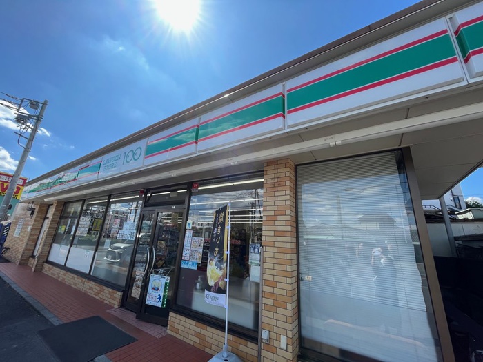 コンビニ　ローソン100入間下藤沢店（コンビニ）まで550m