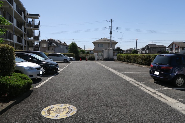 駐車場　敷地内駐車場！※要空確認