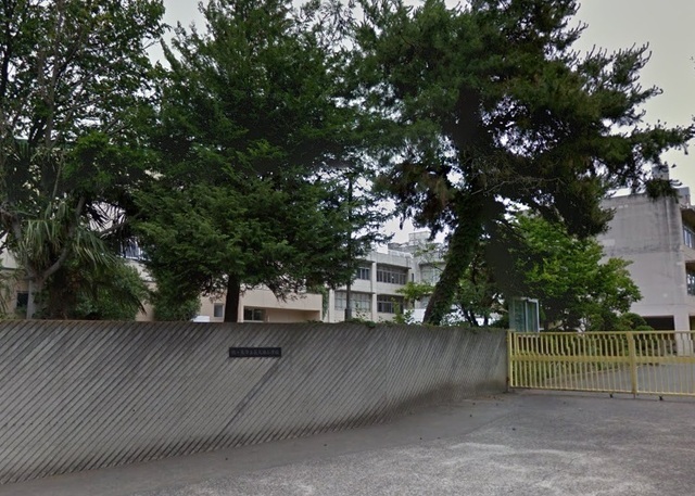 小学校　鶴ヶ島市立長久保小学校（小学校）まで400m