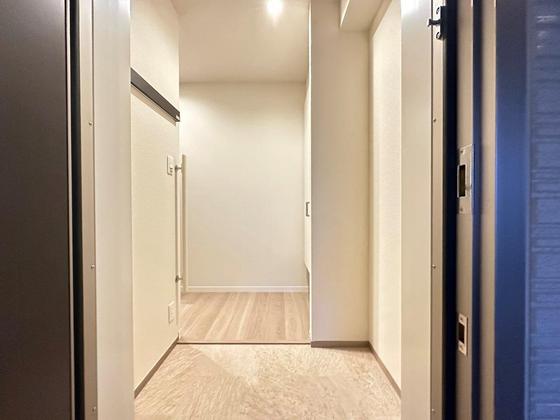 玄関　※別部屋の写真です