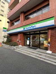 コンビニ　ファミリーマート江東深川二丁目店（コンビニ）まで122m