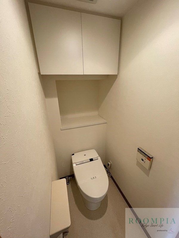 トイレ　※同タイプの別のお部屋です。