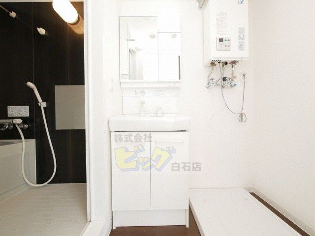 洗面設備　シャンプードレッサー完備♪