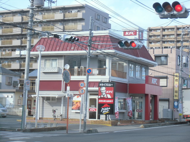 飲食店　ケンタッキー（飲食店）まで240m
