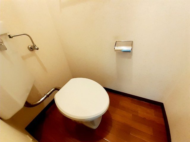 トイレ　シンプルで使いやすいトイレです