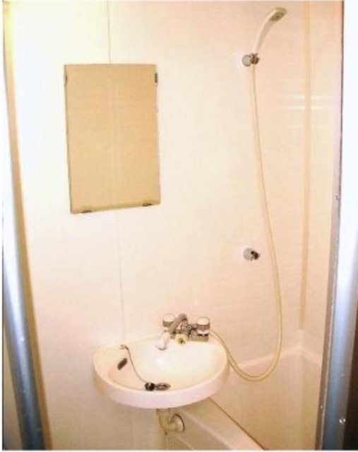 バス・シャワールーム　参考写真（同建物別部屋のものです）