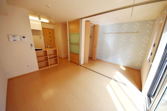居室・リビング　★日当たりの良いお部屋です★