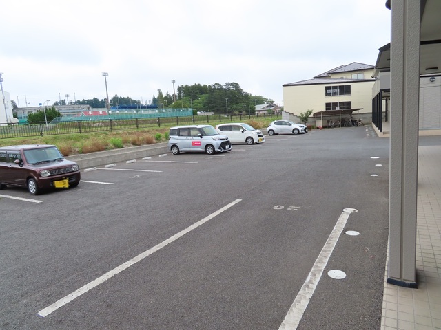 駐車場　駐車場
