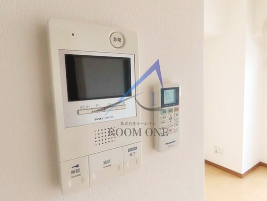 セキュリティ　モニター付きインターホンです。