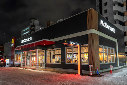 飲食店　マクドナルド北5西18店（飲食店）まで857m