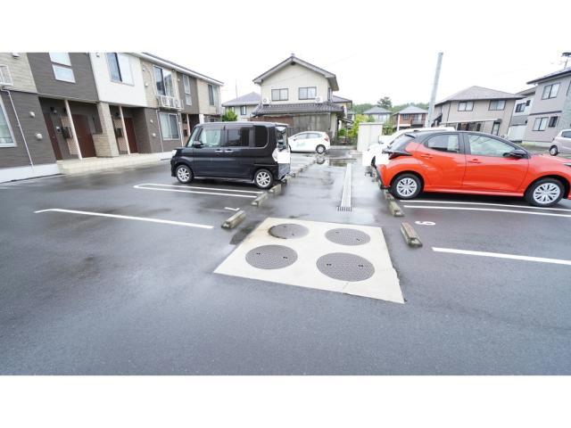 駐車場　駐車場