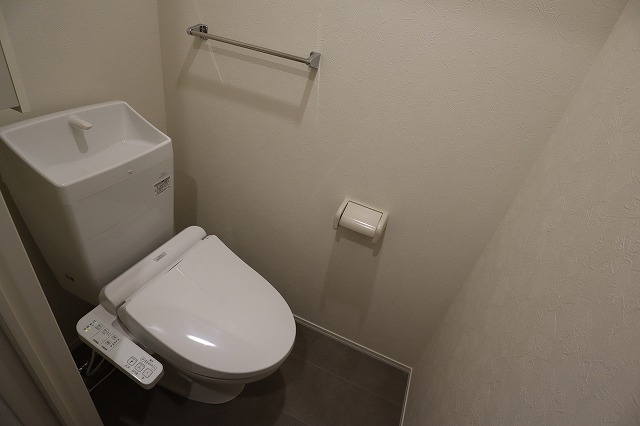 トイレ　コンパクトで使いやすいトイレです