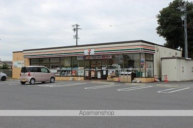 コンビニ　セブンイレブン（コンビニ）まで627m