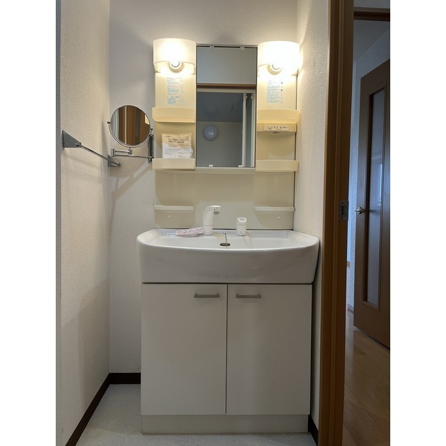 洗面設備　別部屋のお写真です。