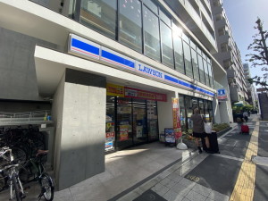 コンビニ　ローソン池尻三宿通店（コンビニ）まで197m