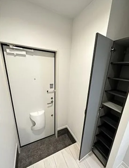 玄関　別部屋参照