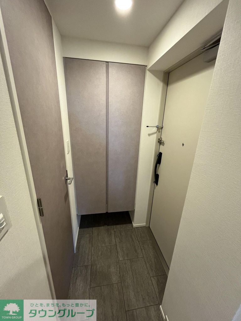 玄関　キッチン