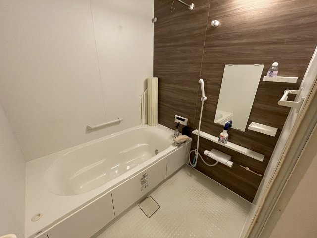 バス・シャワールーム　別のお部屋の写真です。