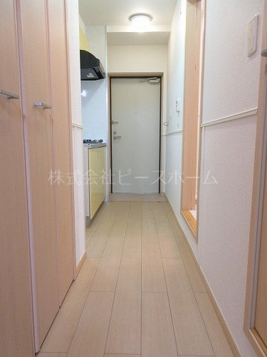 居室・リビング　※別号室参考写真