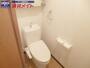 トイレ　同物件別部屋の写真