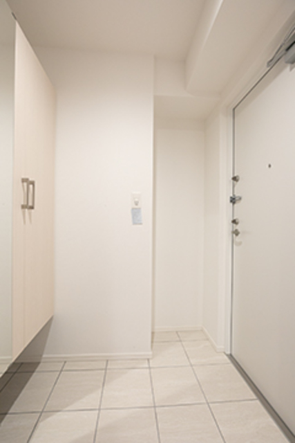 玄関　※写真は同タイプ住戸です。
